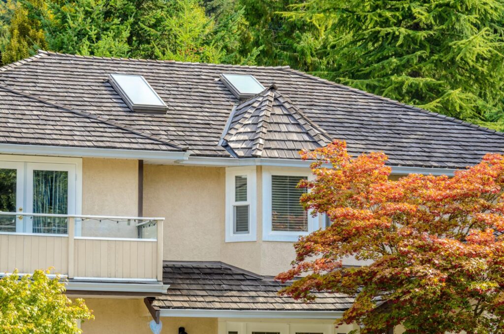 Asphalt Shingle Roof Installation in Pasadena: Practical Tips for Local Homeowners